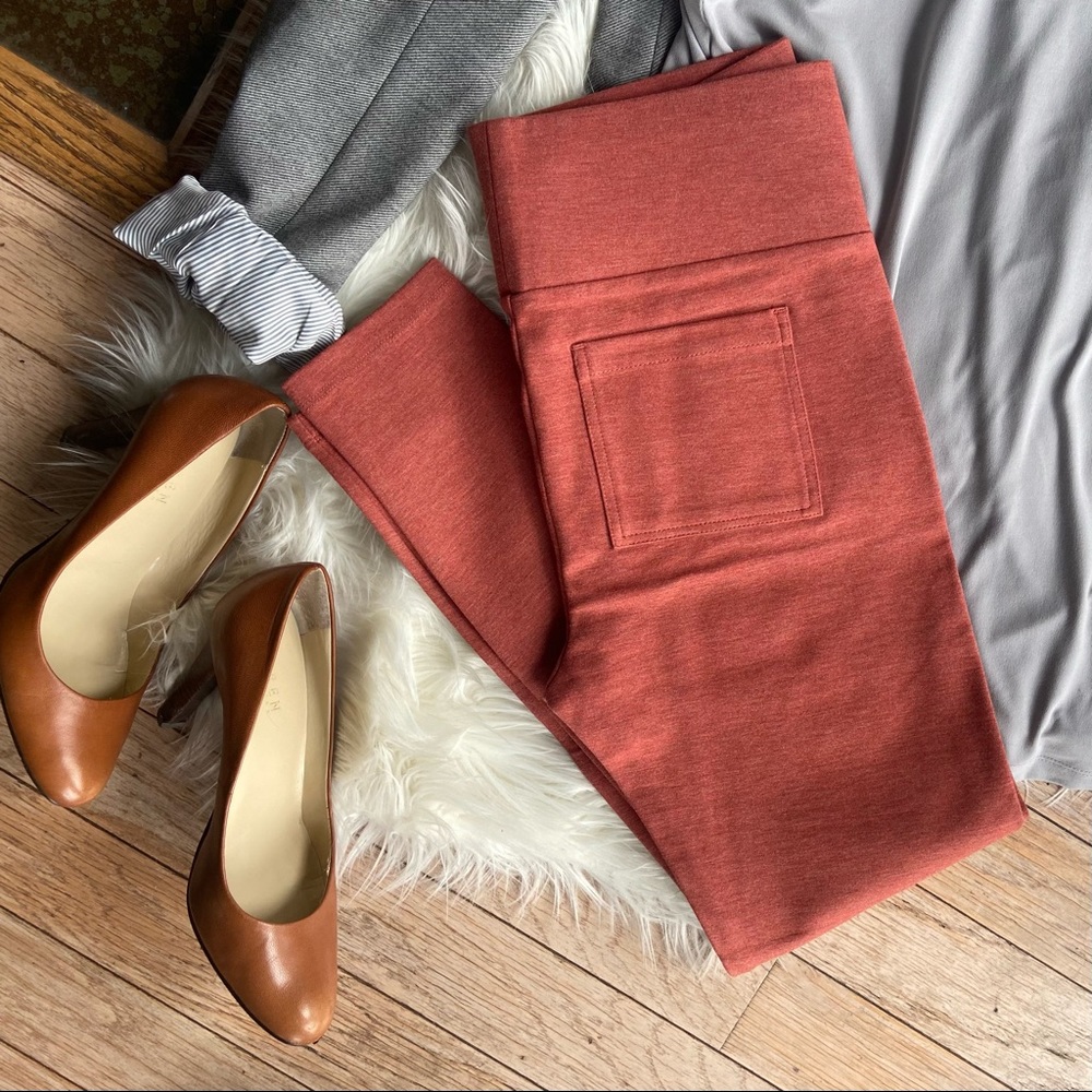 NWT Lou & Grey Legging/Pants Sz M